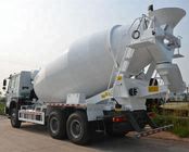 HOWO 6X4 9のM3小さい具体的な建設用機器は組合せのコンクリートのトラックを用意します
