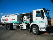 6x6 Howoの特別な目的のトラック/航空給油は18000L 20000L 25000Lをトラックで運びます