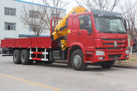 赤いSinotruk Howoクレーン トラック/XCMGクレーン6.3T 8T 10T 12T重い貨物トラック