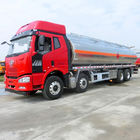 CA5310GYYP63K2L6T4E4 8x4の4 - 6mmの炭素鋼材料が付いているタンク車/28000Lオイルの配達用トラック