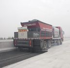 BEIBEN 8.5m3のアスファルト タンク道路管理装置12m3のホッパー容量/同期破片のシーラーのトラック
