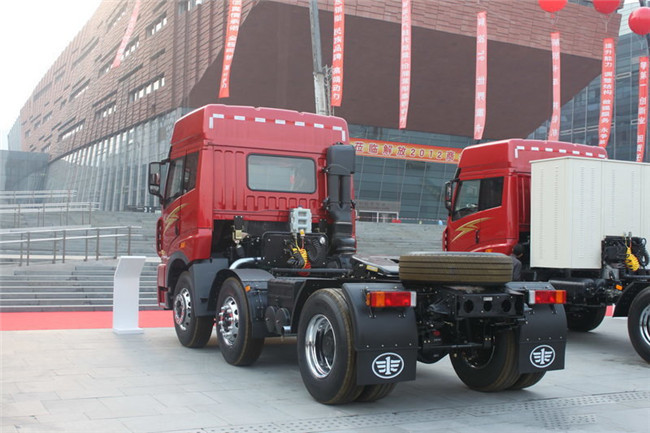 赤いJ5Pのダンプ トラックのダンプ6*2/頑丈なトラックFAW JIEFANGはドライブを訂正します