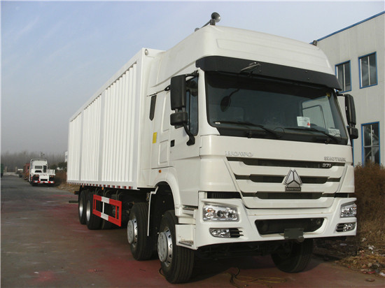 336HP 40Tの容器のタイプ重い貨物トラック12はユーロを2 ZZ1317S3867A動かします