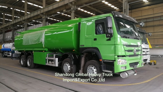 Sinotruk HOWO 8*4 燃料タンク トラック 12 輪 オイルタンカー 30000L 配給トラック