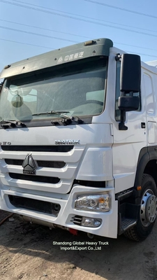 新品・中古のシノトラック HOWO オイル/燃料/水 371HP 6*4 ボウザータンカー トラック