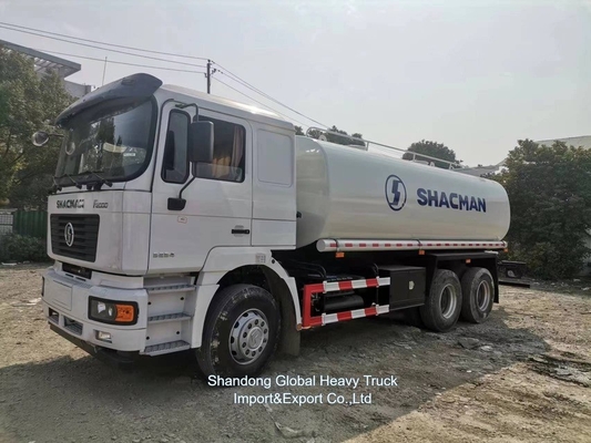 シノトルク HOWO 4*2 6X4 20000リットルの水タンカー ミニトラック