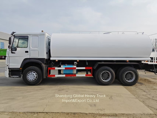 ディーゼルエンジン シノトラック HOWO 6X4 336HP HOWO 10 タイヤ 20000リットル 噴水器 水タンク トラック