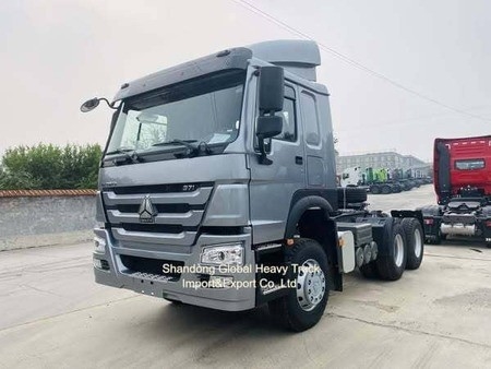 371HPと420HP Sinotruck HOWO A7 6X4 トラクタートラック 12.00R20 タイヤ