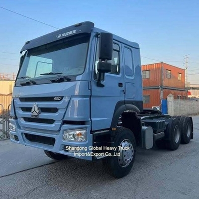 371HPと420HP Sinotruck HOWO A7 6X4 トラクタートラック 12.00R20 タイヤ