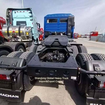 Shacman X3000 6X4 トラクター トラック 351-450hp と重荷輸送のためのユーロ 2 排出基準