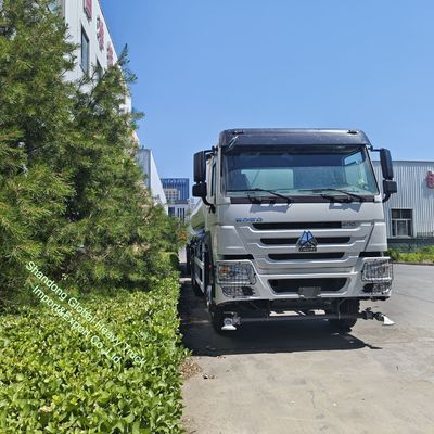 HOWO 6*4 400HP リニューアルされた水タンク トラック 噴水器 トラック 6*4 水タンク