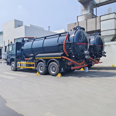 HOWO 15CBM 6*4 駆動車と水圧式転倒放出用消化水タンク清掃用の真空下水道排水トラック