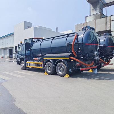 HOWO 15CBM 6*4駆動車と251-350hpのコンクリートタンク清掃のための真空下水道排水吸管トラック