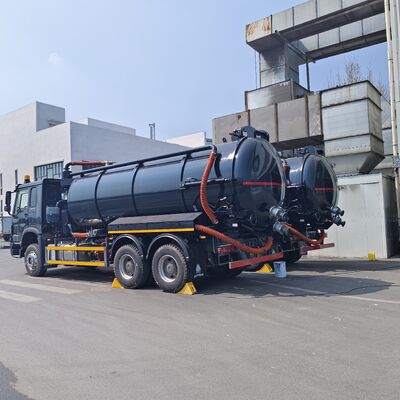 HOWO 15CBM 6*4駆動車と251-350hpのコンクリートタンク清掃のための真空下水道排水吸管トラック