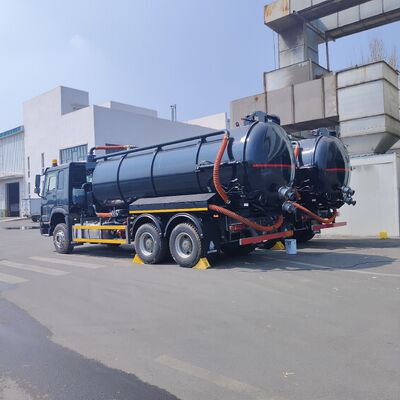 HOWO 15CBM 6×4駆動型および336HPのエンジンを搭載した真空下水道排泄物吸管トラック
