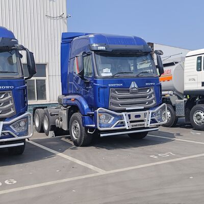 HOWO NX 6×4 トラクター トラック 380HP エンジンと重荷物輸送用の重荷葉スプリング懸垂