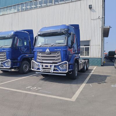 HOWO NX 6×4 トラクター トラック、380HP エンジンと重量物輸送用の頑丈なフレームを搭載