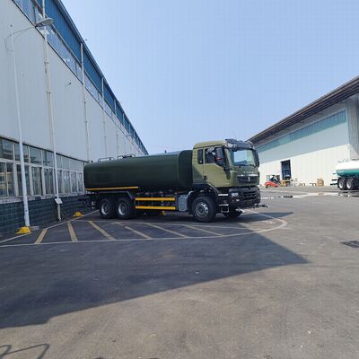 HOWO TX 6×4 水タンク トラック 道路の粉塵除去と市政清掃のための20トンの重荷