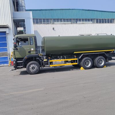 HOWO TX 6×4 給水タンク車、ペイロード 20T ユーロ 2 排出基準および道路清掃用 6×4 駆動輪付き