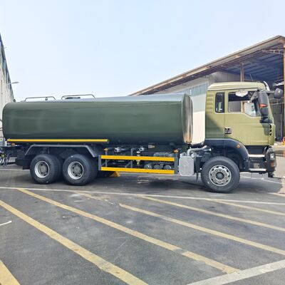 HOWO TX 6×4 水タンク トラック 20 トンのペイロードと道路塵除きおよび市用用途のためのユーロ 2 排放基準