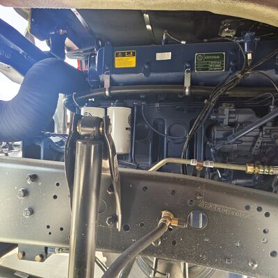 BEIBEN 2642 420HP WEICHAI エンジンとメルセデスベンツテクノロジーシャーシを搭載した 6×4 大型トラクタートラック