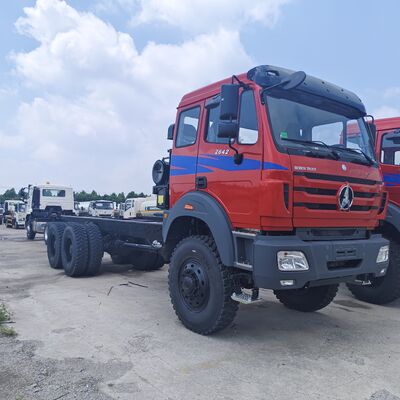 BEIBEN 2648 8×4 鉱山ダンプトラック 480HP WEICHAI エンジンと重量鉱山のための40-50トンのペイロード