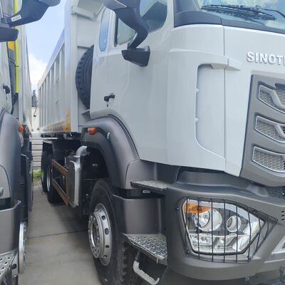 HOWO NX 6×4 400HP エンジンと 25 ～ 35 トンの積載量を備えた鉱山および建設用大型ダンプ トラック