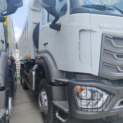 HOWO NX 6×4 400HP エンジンと 25 ～ 35 トンの積載量を備えた鉱山および建設用大型ダンプ トラック
