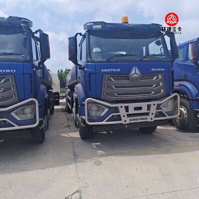 ガーナ市場向けHOWO NX 8x4 30000L燃料タンクローリー 大型ディーゼルボウザー