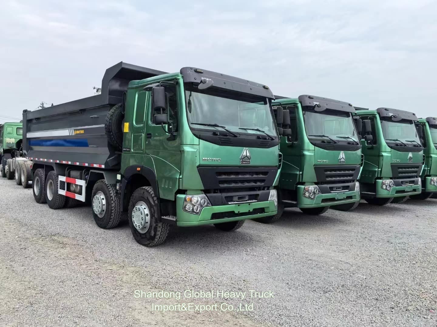シノトラック Howo 50トン ダンプトラック 8x4 375hp Euro2 重荷 新品・中古 ダンプタンプトラック