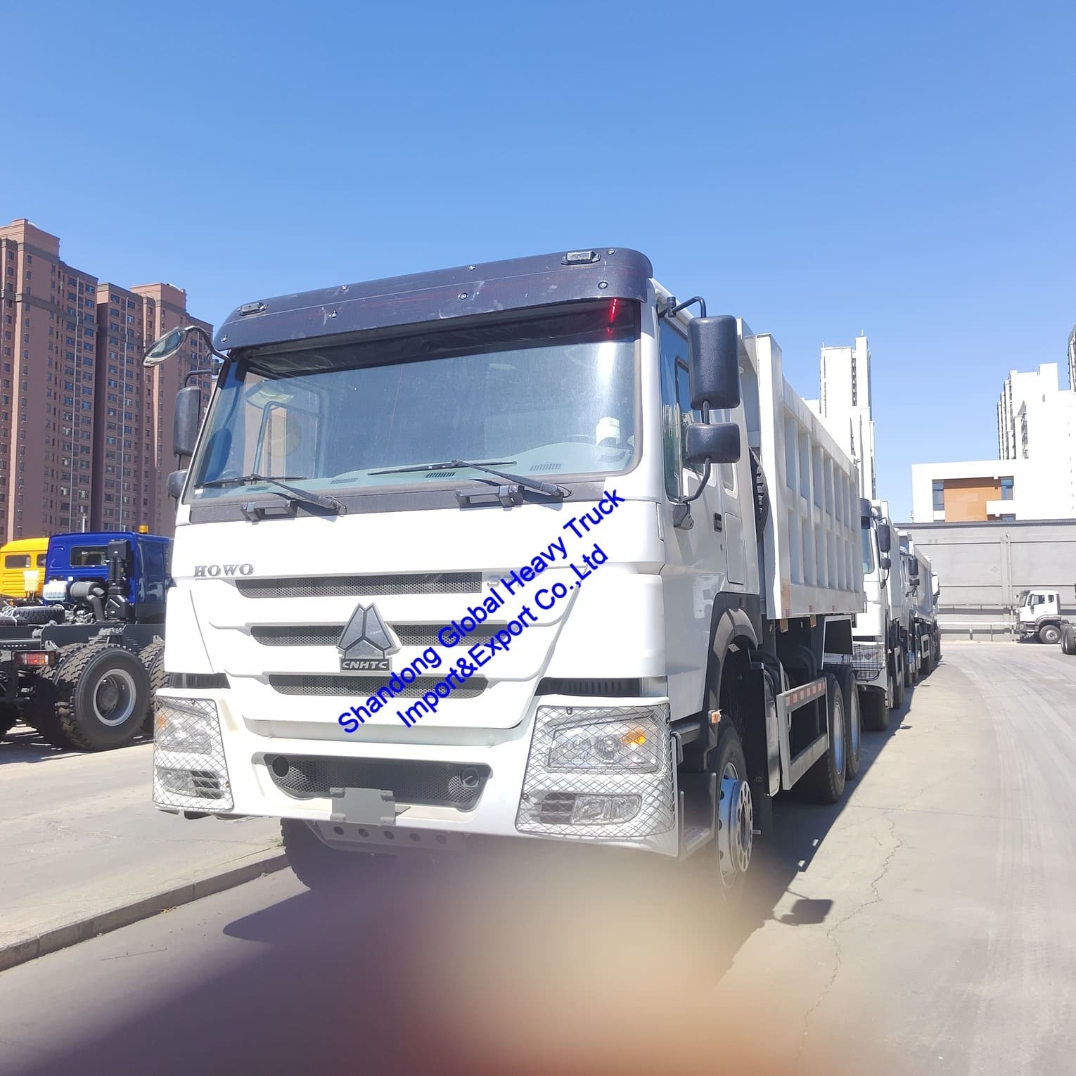 中国ブランド HOWO シノトラック ダンプトラック 6X4 10 タイヤ 400HP ダンプトラック