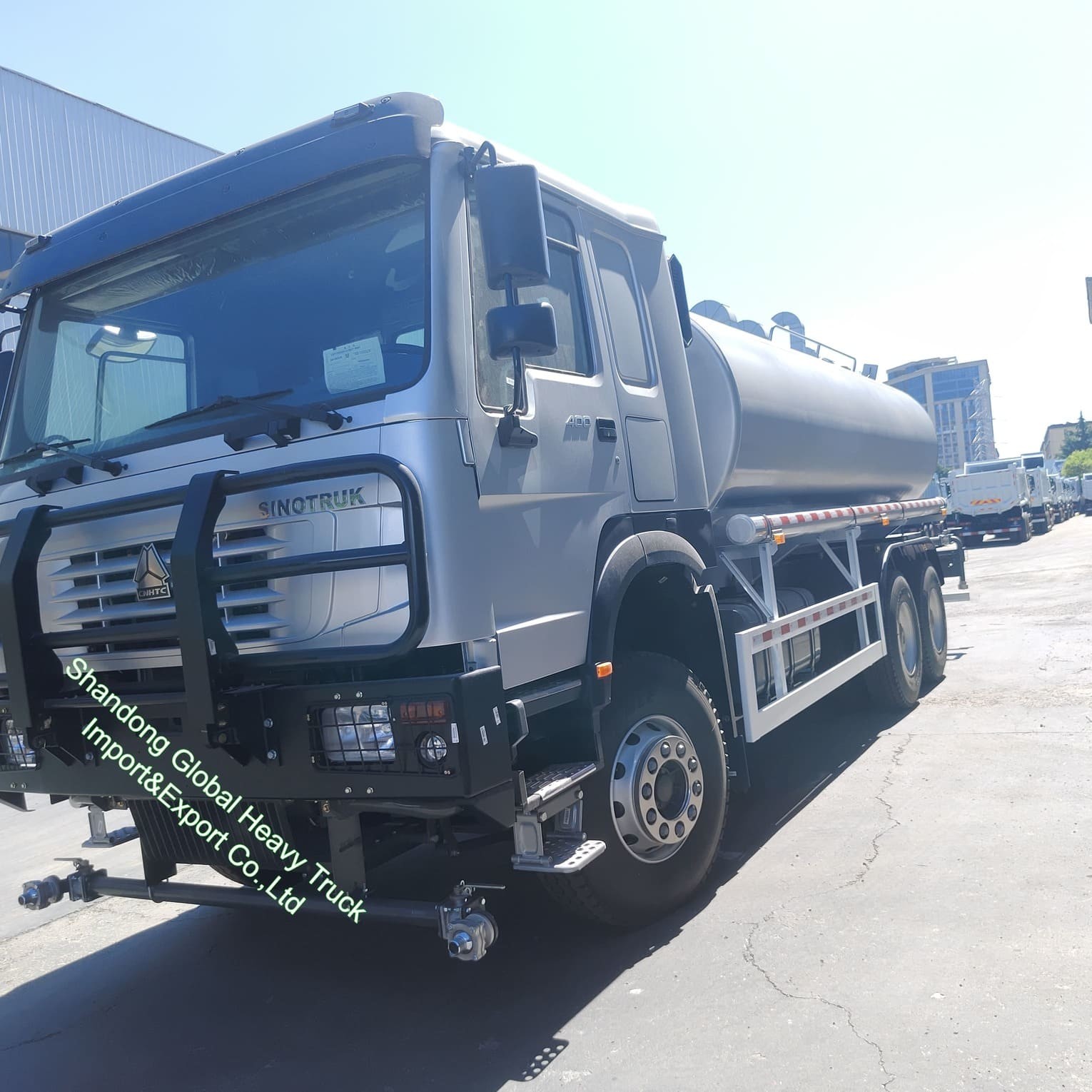 HOWO 水タンク トラック シノトラック HOWO 6*4 スプリンクラー トラック 20000リットル 水タンク トラック 販売