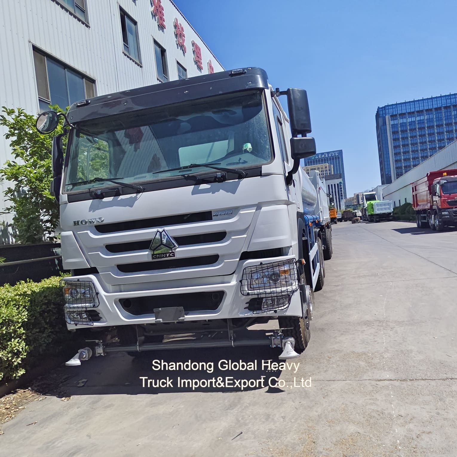 都市衛生用8000L容量炭素鋼タンク搭載給水車、自吸式ポンプ付き