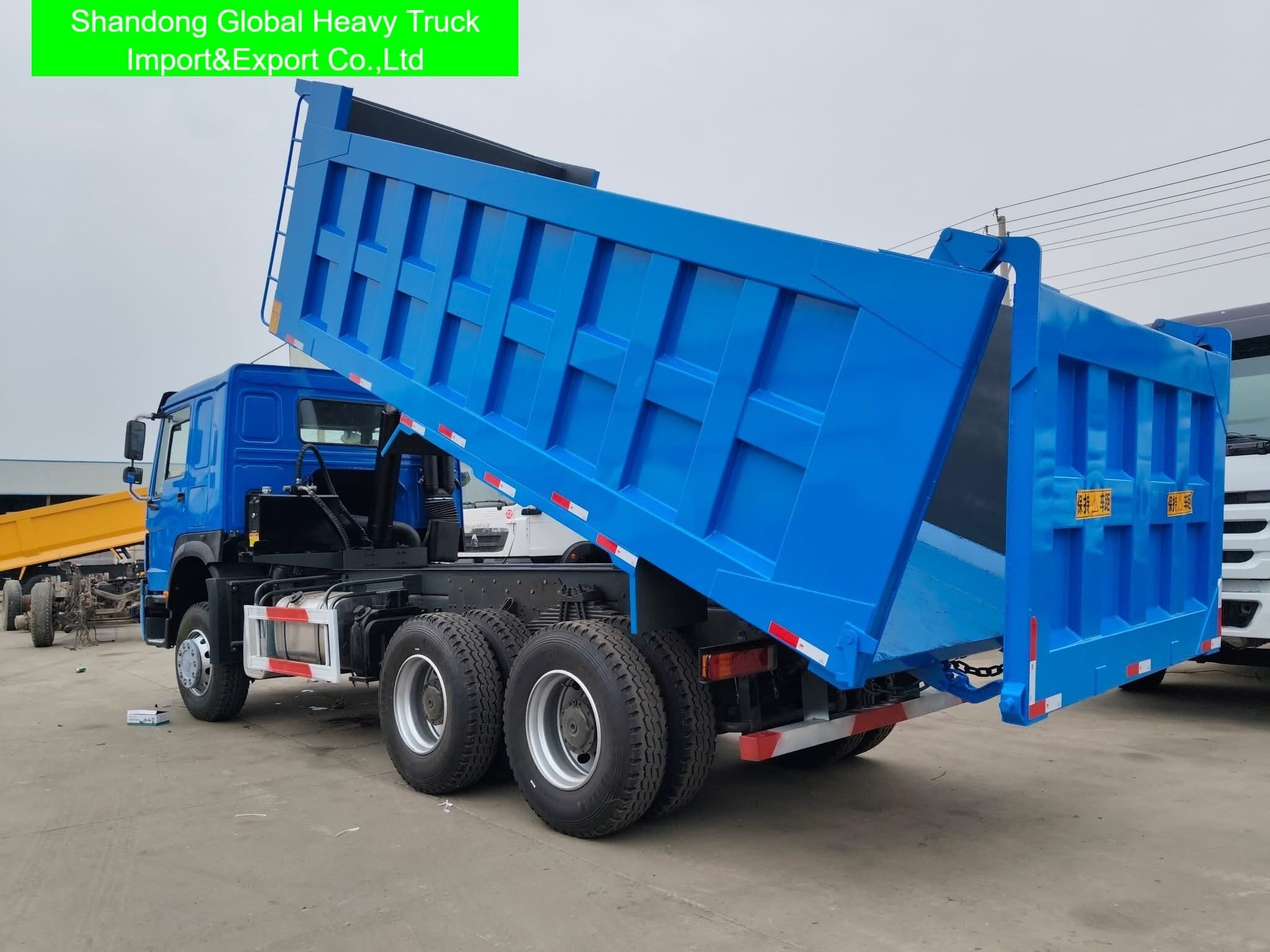 中古のSinotruck HOWO-7 371HP 6x4ダンプトラック、再生品