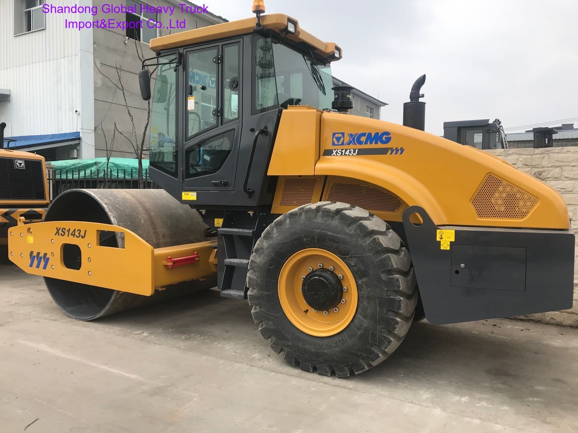 公式コンパッカー 中国 14トン重量自走振動ローラー Xs143j アルジェリア