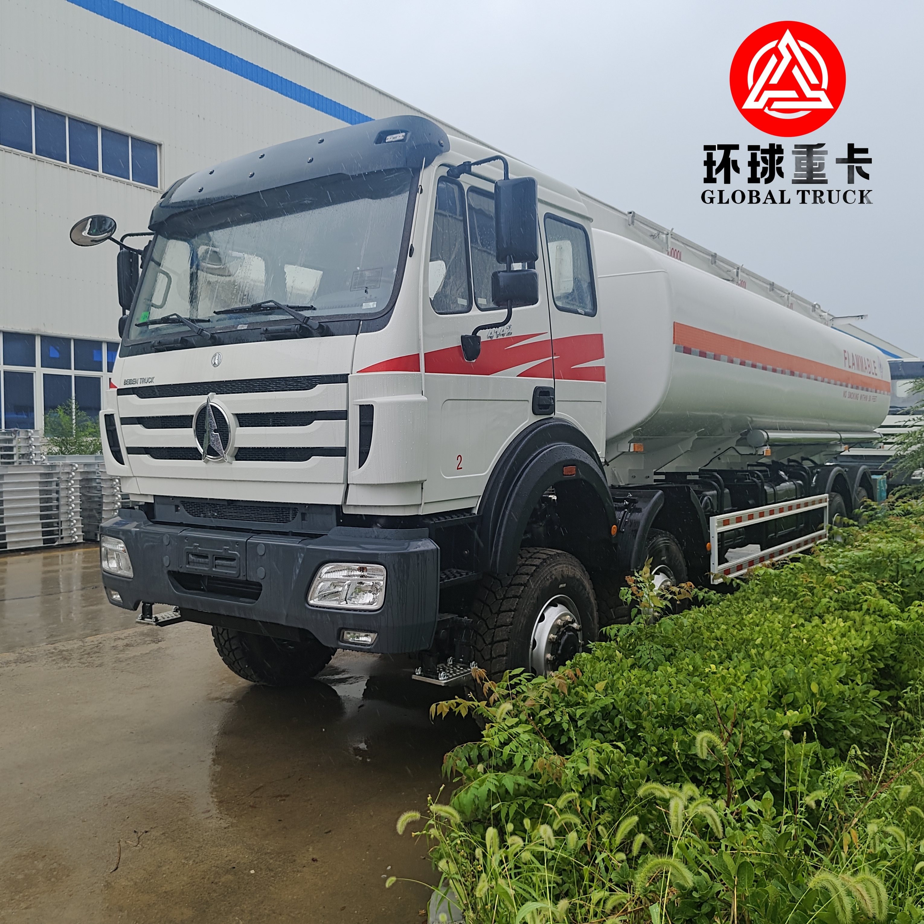 ベイベン 8x8 35,000L コンゴ鉱山用重用オフロード燃料タンカー
